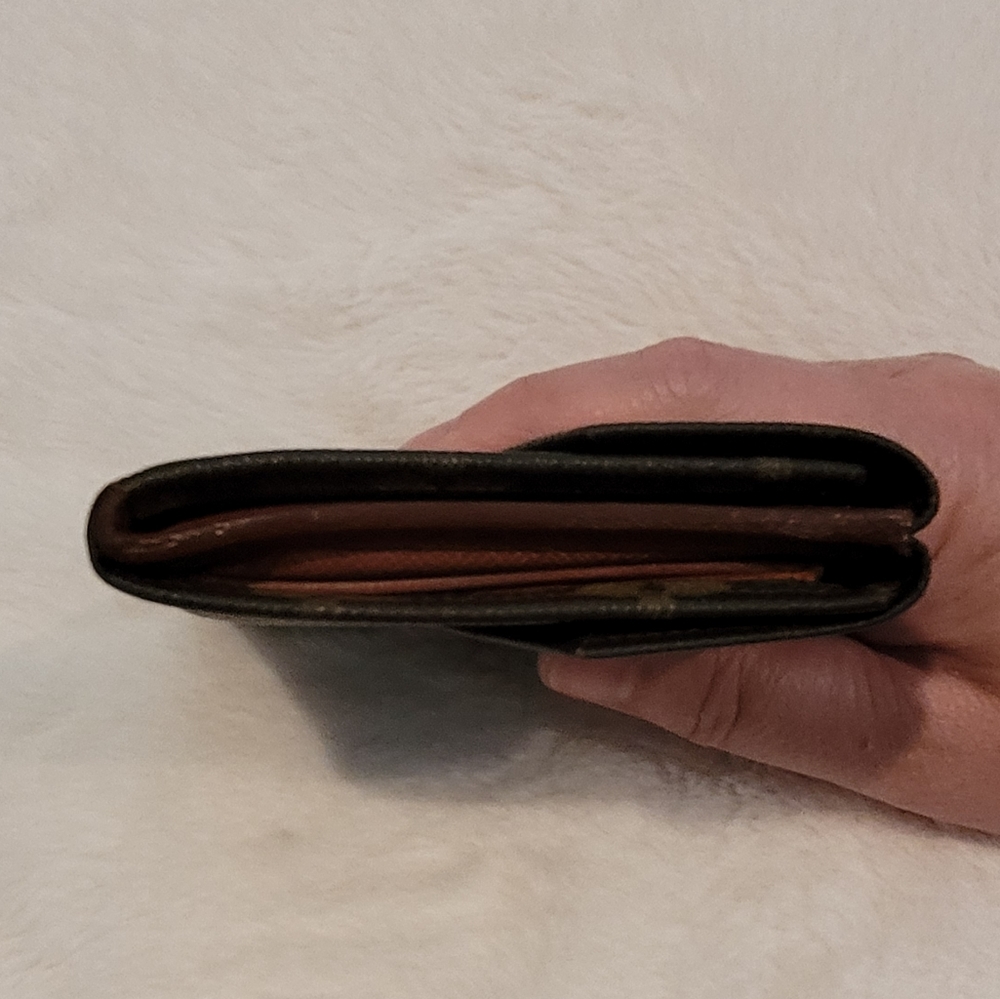 Authentic Louis Vuitton Small Monogram Wallet - Picture 8 of 11